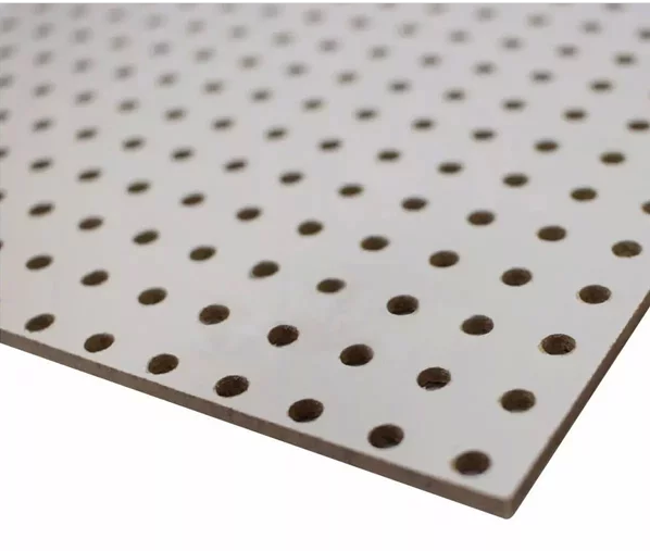 Eucatex Perfurado (0,61X1,22) Cristal 3mm