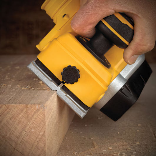 Plaina a Bateria 20v DCP580B - Dewalt (sem bateria e sem carregador)
