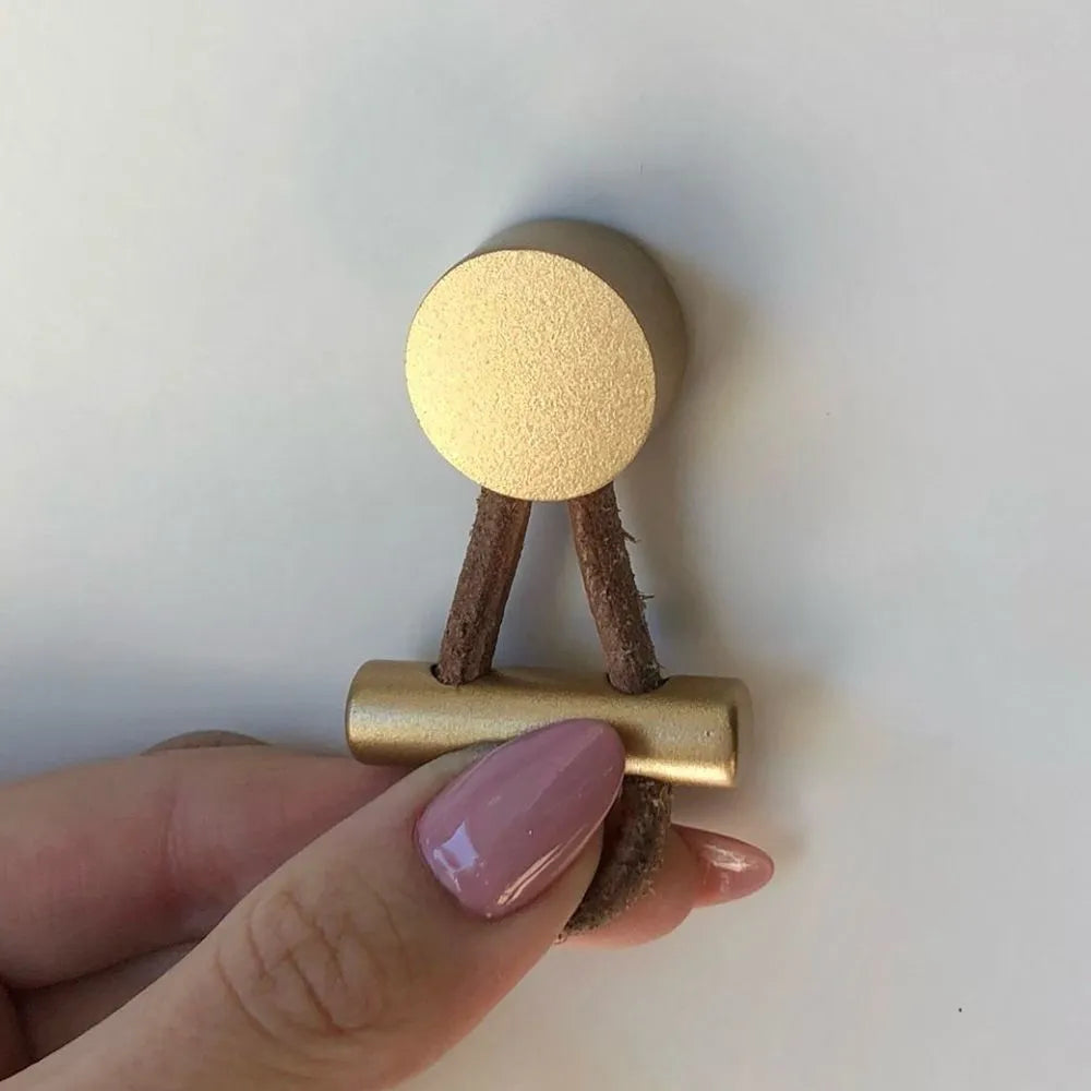 Couro/Dourado